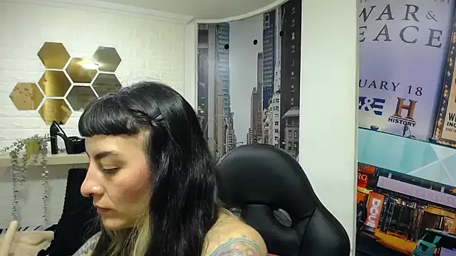 Naughty_Kittenm — Freechat on StripChat