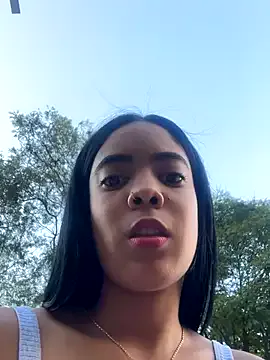 NAUGHTY_LITTLE_18 — 2 FINGER PUSSY IN THE PARK