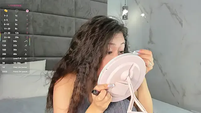 Nelly_Kimm — Topless