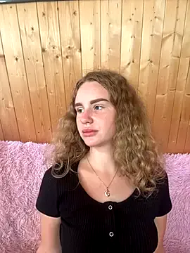 nemesidaM on StripChat 