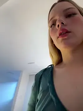 NicoleCut — Naked sensual
