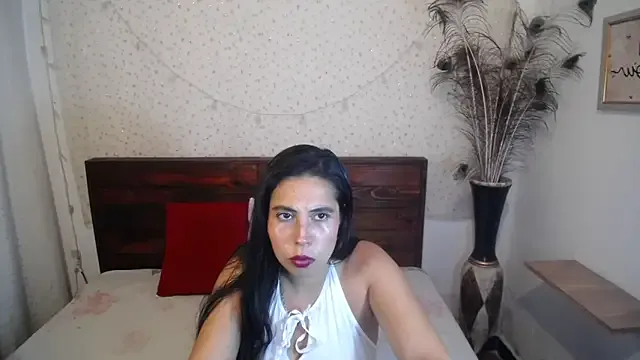 NikkieMilky on StripChat 