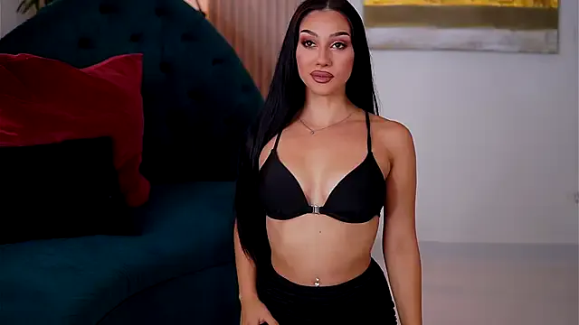 NinaSolenne on StripChat 