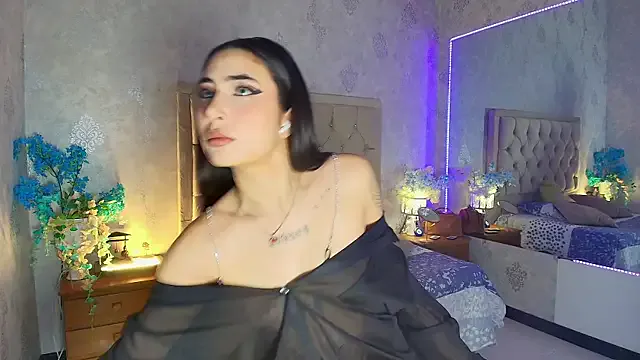 nini_love01 on StripChat 