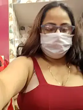 nisha_1110 — I will massage my big boobs with oil