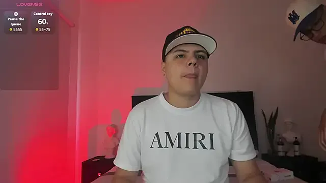 NoahLux — CUM in Noah face