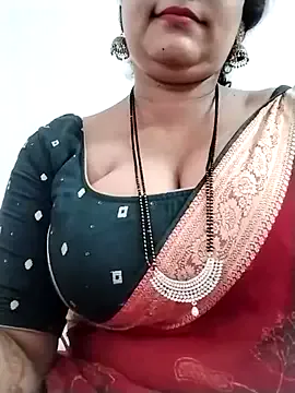 Nyra-23 — Private on StripChat