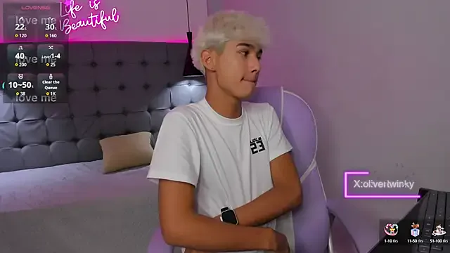 OliverTwinky — Full naked + Sexy dance