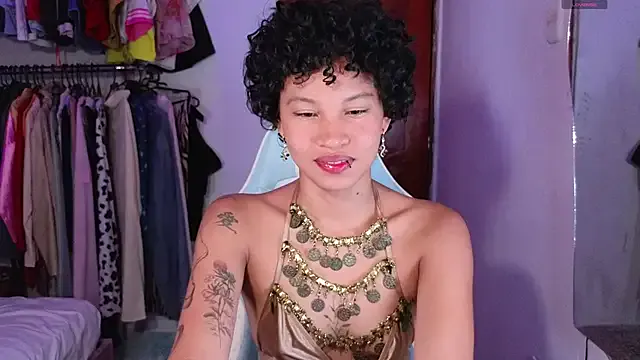 Peggy_Funn on StripChat 