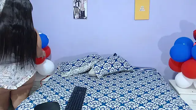 penelope_gucci1 on StripChat 