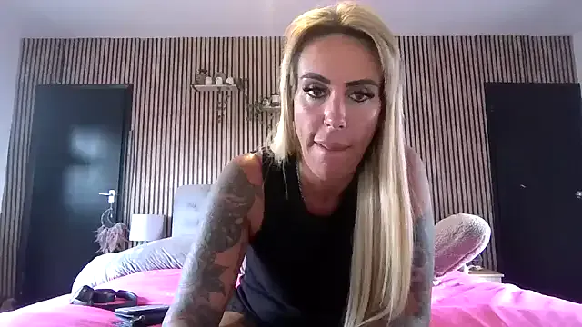 poppyinga1 on StripChat 