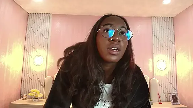 Qeen_blackk on StripChat 