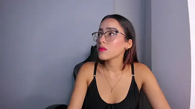 queen-090 on StripChat 