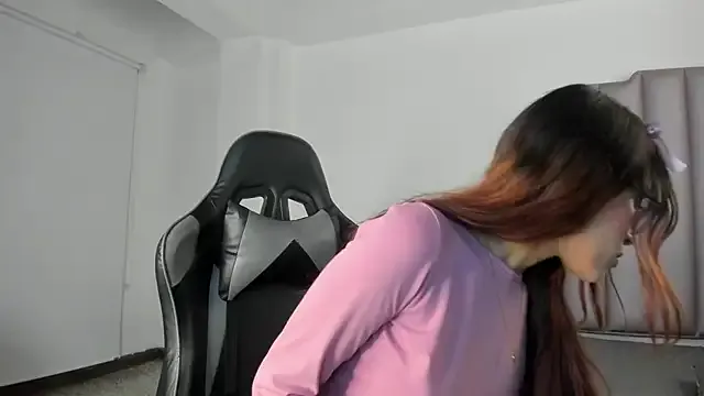 queen-090 on StripChat 