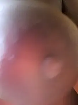 queennapal on StripChat 