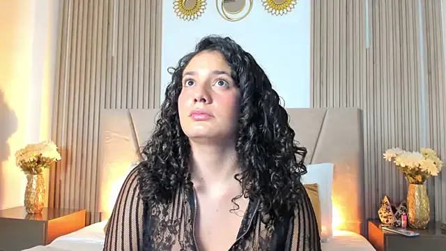 Rachell_Jamess — sensual strip tease+ control lush x 2 mn
