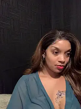Rakiyahcharms — Dildo squirt party!!!!