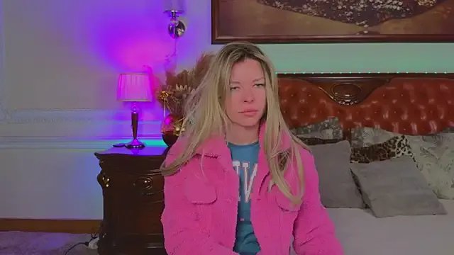 Real_Tini — show your naked tits