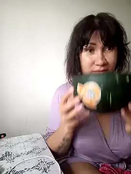 ROXOLANAA_SEXY on StripChat 