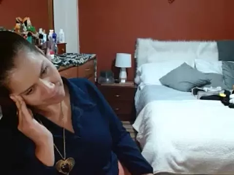 Sara_Brandon on StripChat 