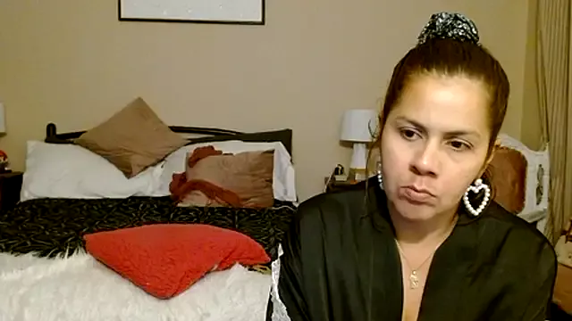 Sara_Brandon on StripChat 