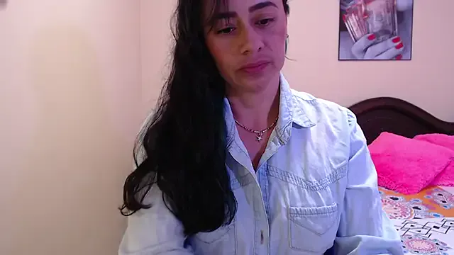 sara_florez1 on StripChat 