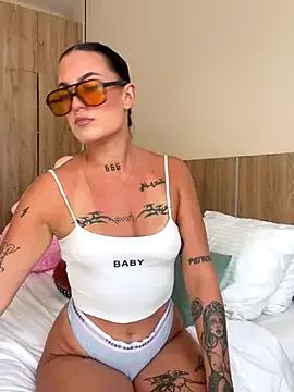 savana_heart on StripChat 