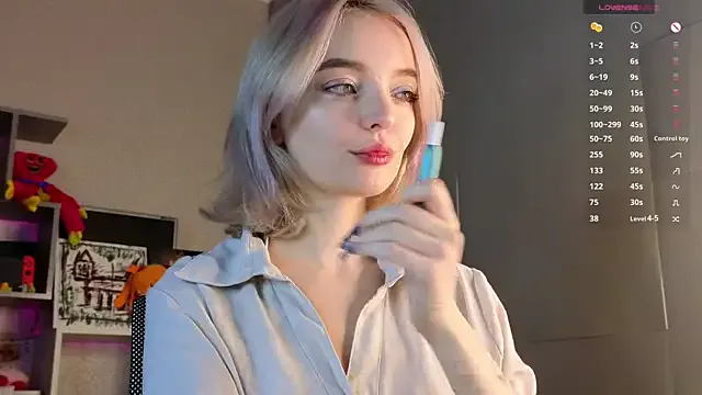 ShizukaBlanche — Freechat on StripChat