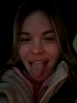 SMELLSEX — LET MY GIRLFRIEND LICK AND SUCK  MY TITS