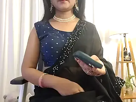 SmileyAishu —  Full Nude show WITH DILDO FUCK ME 