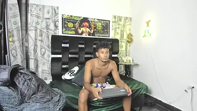 straight_latin — Freechat on StripChat