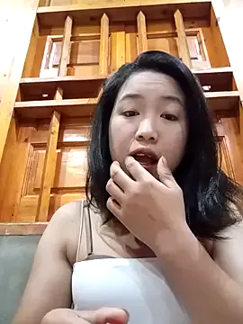 Suzuki_see on StripChat 