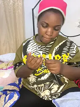 sweet18creamybigpussy on StripChat 