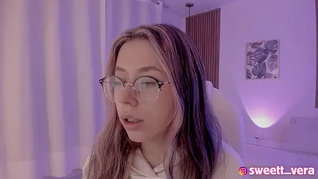 sweet_vera on StripChat 