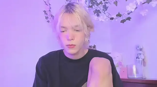 SweetBoy_02 on StripChat 