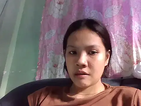 sweetcherry23 — Freechat on StripChat