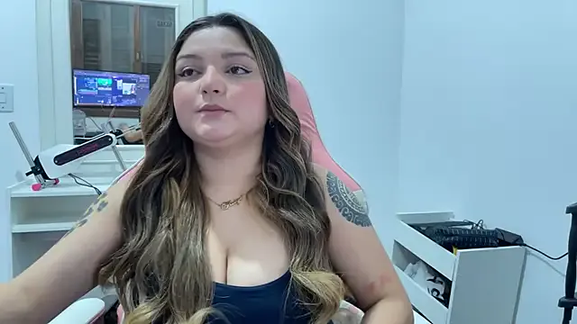 SweetFoxEyes_ on StripChat 