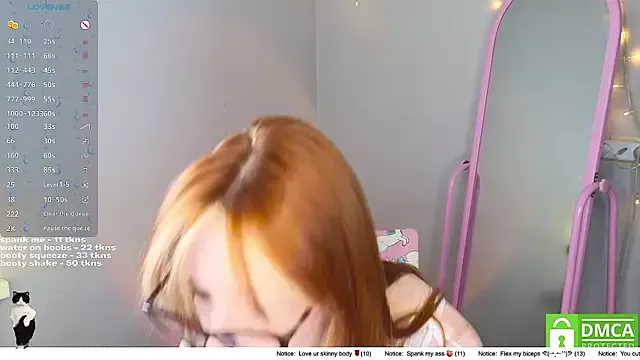sweetuniporn on StripChat 
