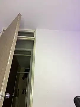 Tamara_Lubezkii on StripChat 