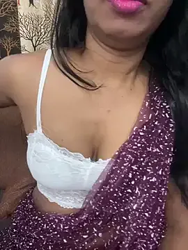tamil_Aarathi — Lips