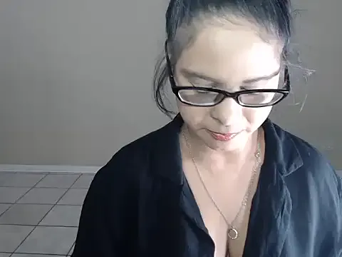 TaylorLove69 — DELIGHT MYSELF WITH YA ALL SORTS  COCKS.