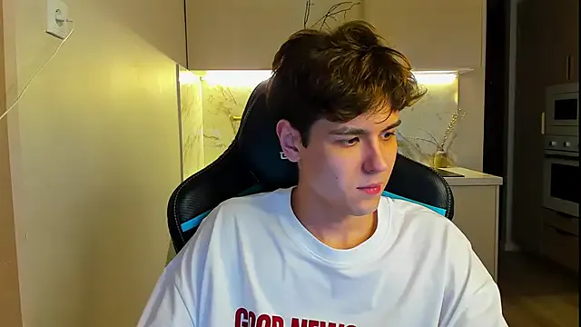 TravisRevas — Jerk off a dick!!!