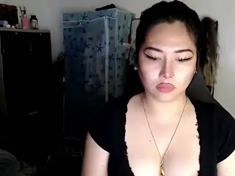 urqueendominant on StripChat 