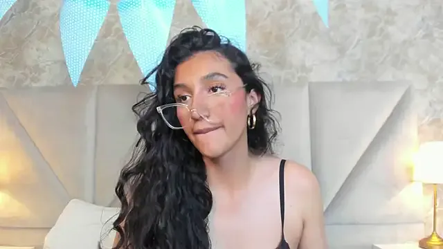 ValentiinaCruz — Control my lush for 5 minutes