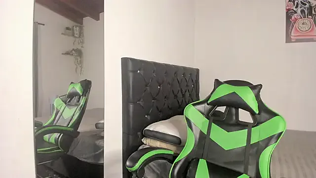 Valentino_Xander — PLAY WITH ASS