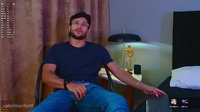 Valentinoford — cum show