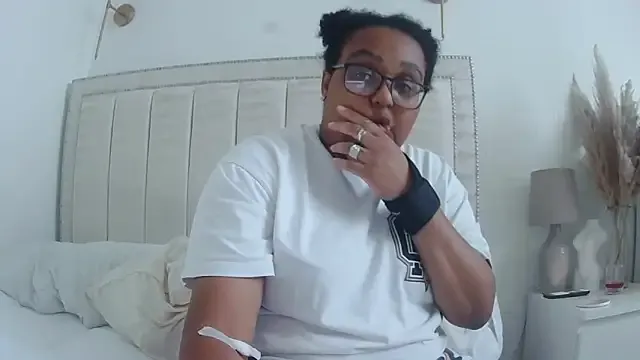 vanilla_chocolate23 — spread pussy