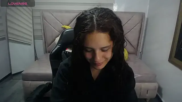 Velvet_Moon_V on StripChat