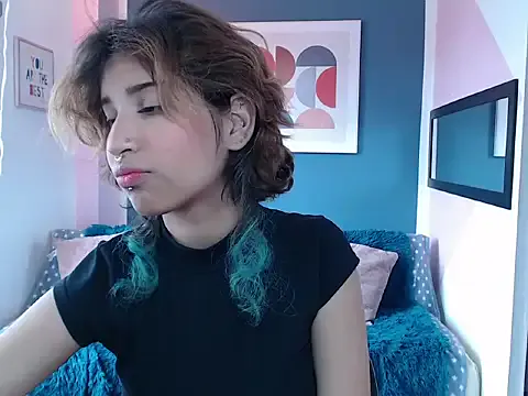 VenusMist — Show tits
