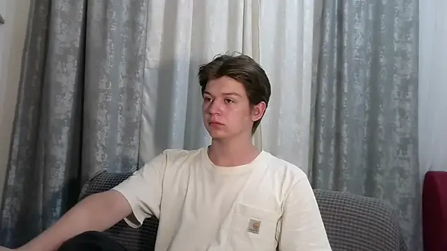 W_N_G_S on StripChat 